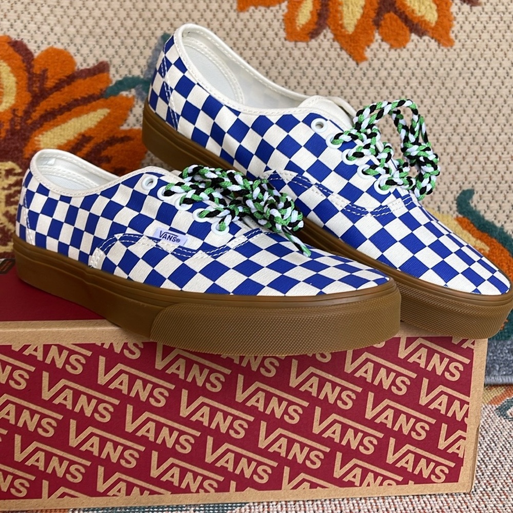 Vans Men’s Authentic
Checkerboard Blue/White
VN0009PVY6Z
Sneakers - Picture 7 of 16